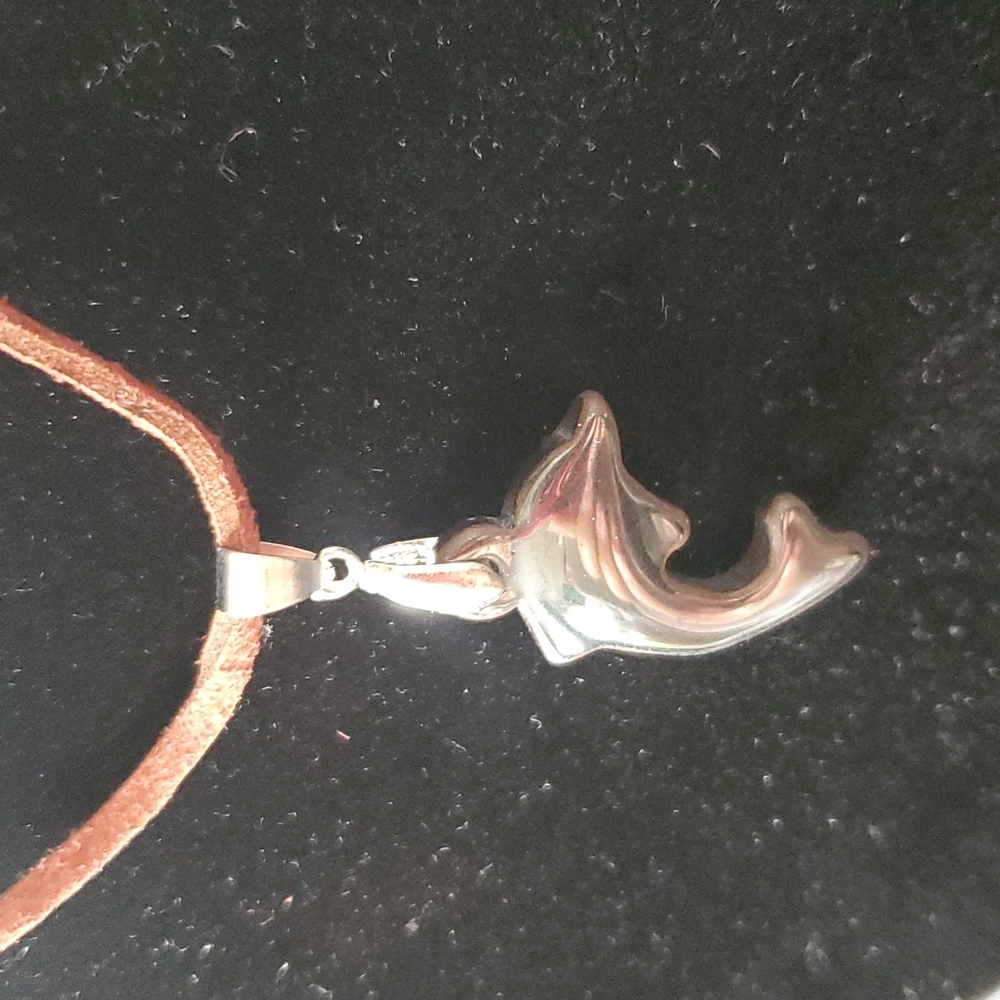 Men's necklace.